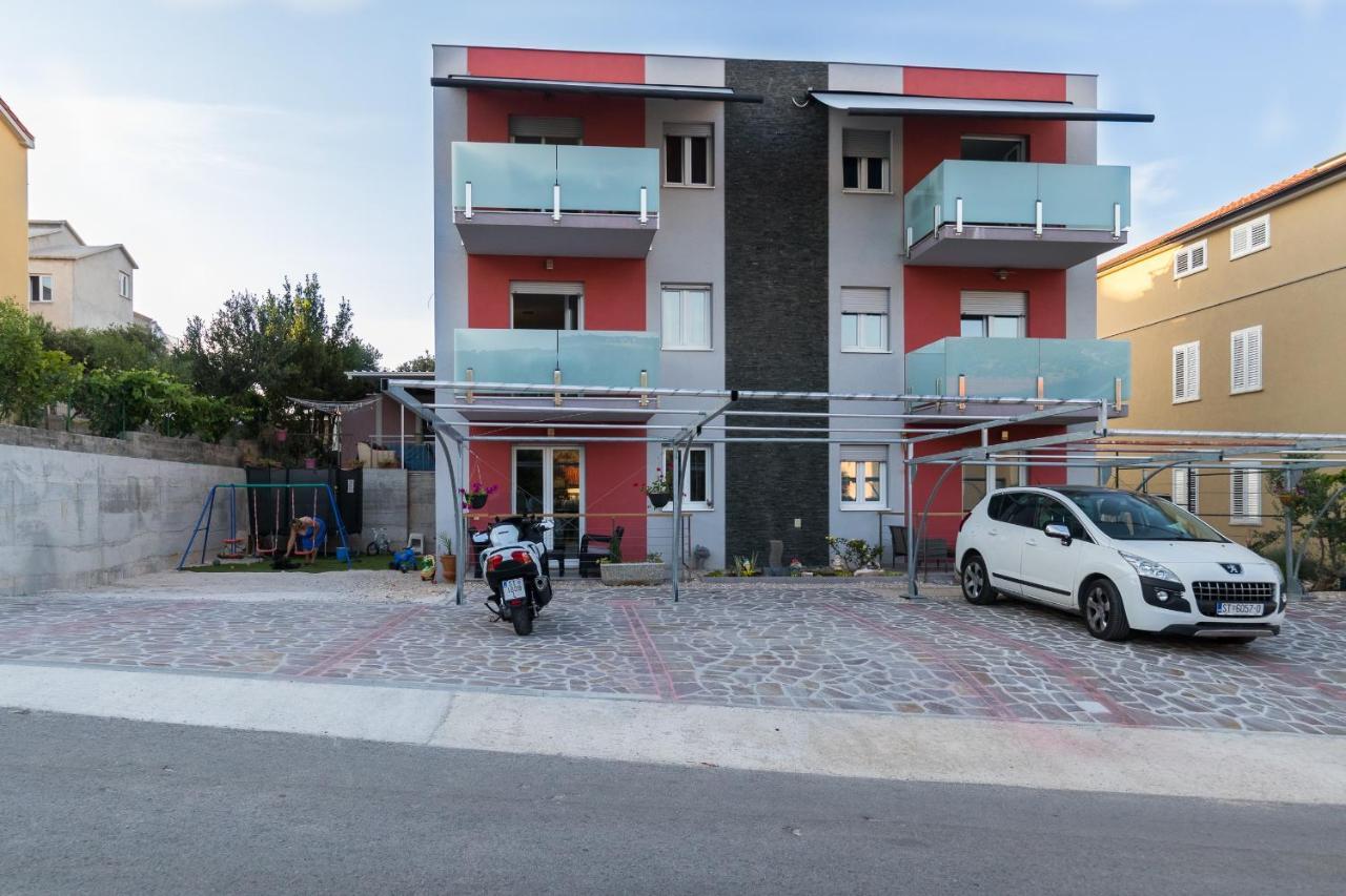Apartments And Rooms With Parking Space Grebastica, Sibenik - 17831 Zewnętrze zdjęcie