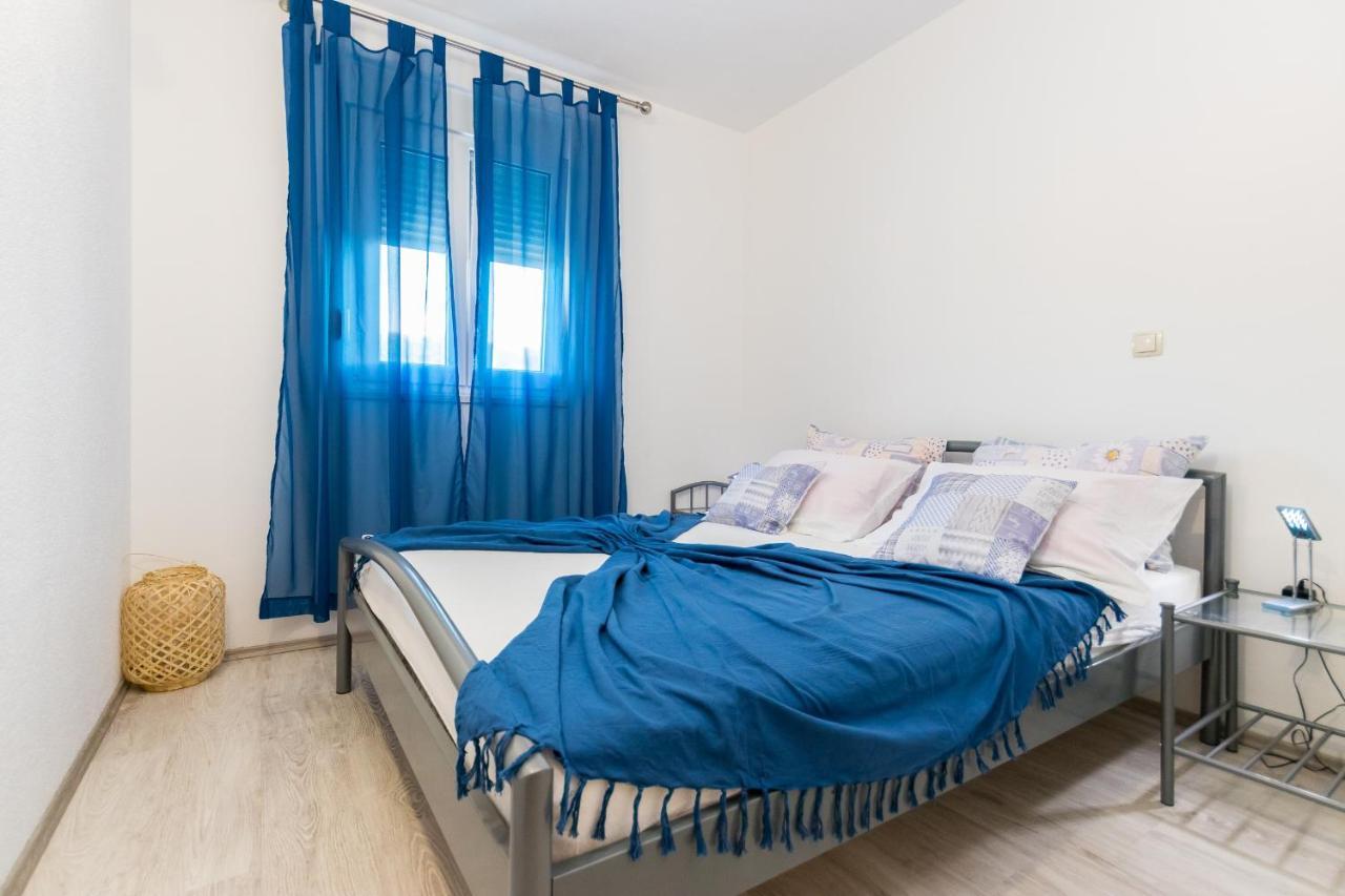 Apartments And Rooms With Parking Space Grebastica, Sibenik - 17831 Zewnętrze zdjęcie